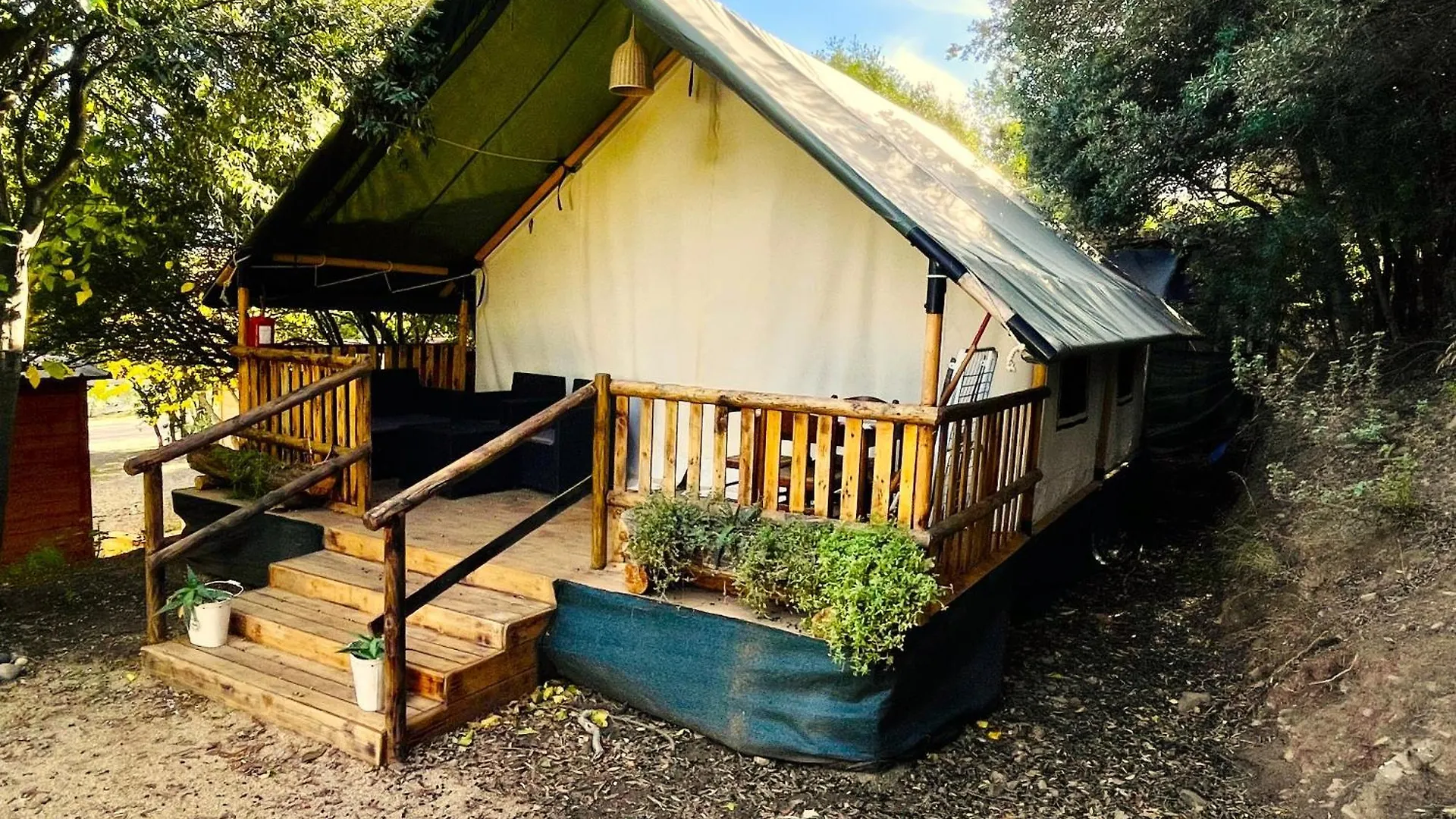 New Camping Coccorrocci Marina di Gairo 0*,  İtalya