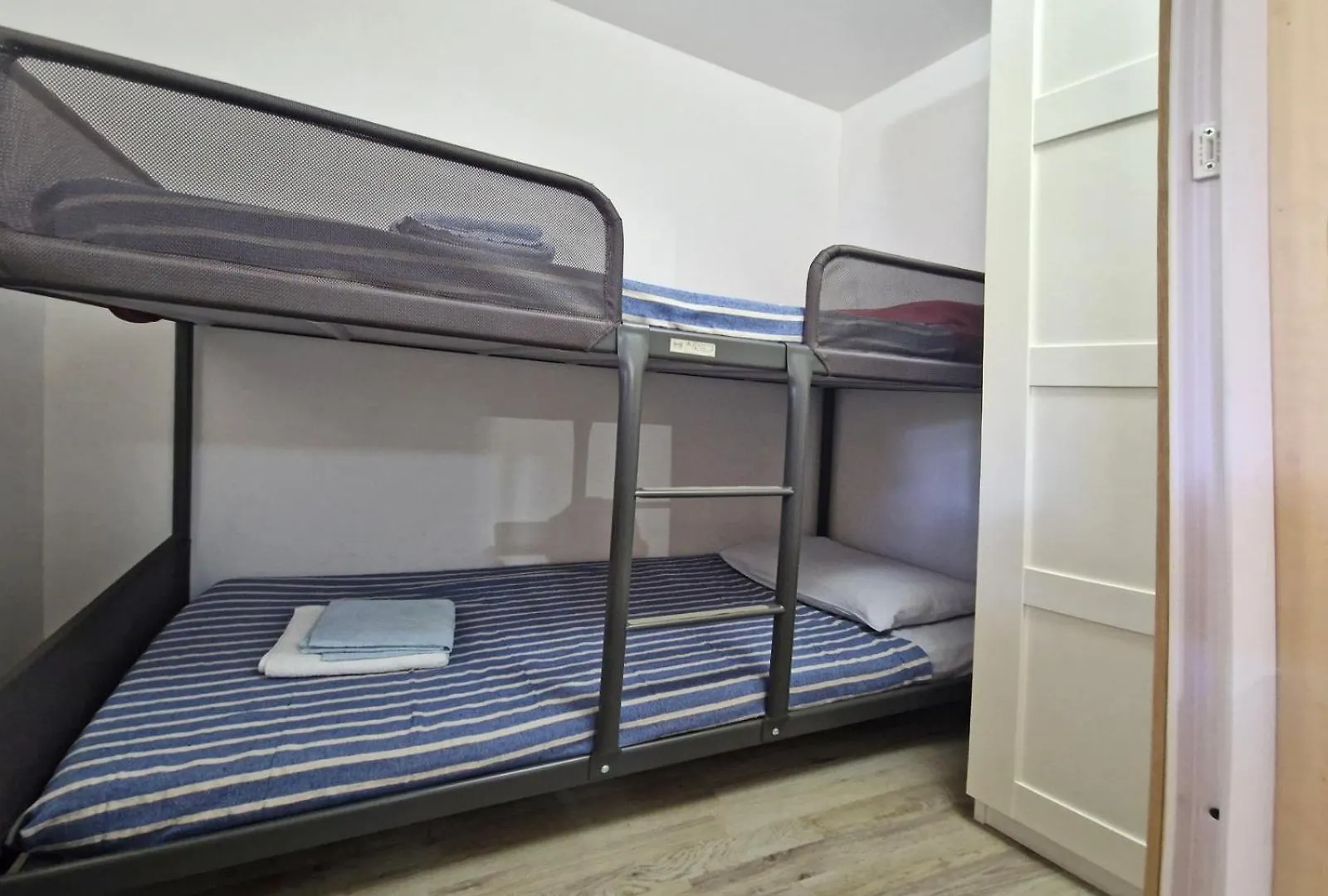 Kamp alanı New Camping Coccorrocci Marina di Gairo İtalya